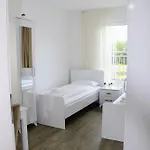 & Burglesum Apartamento *
