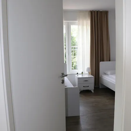 & Burglesum Apartment