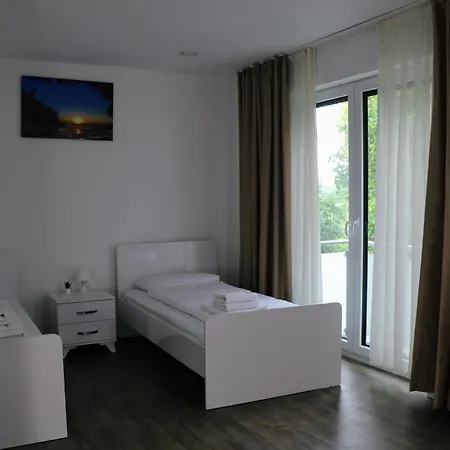 Apartment Apartments&pension Burglesum *